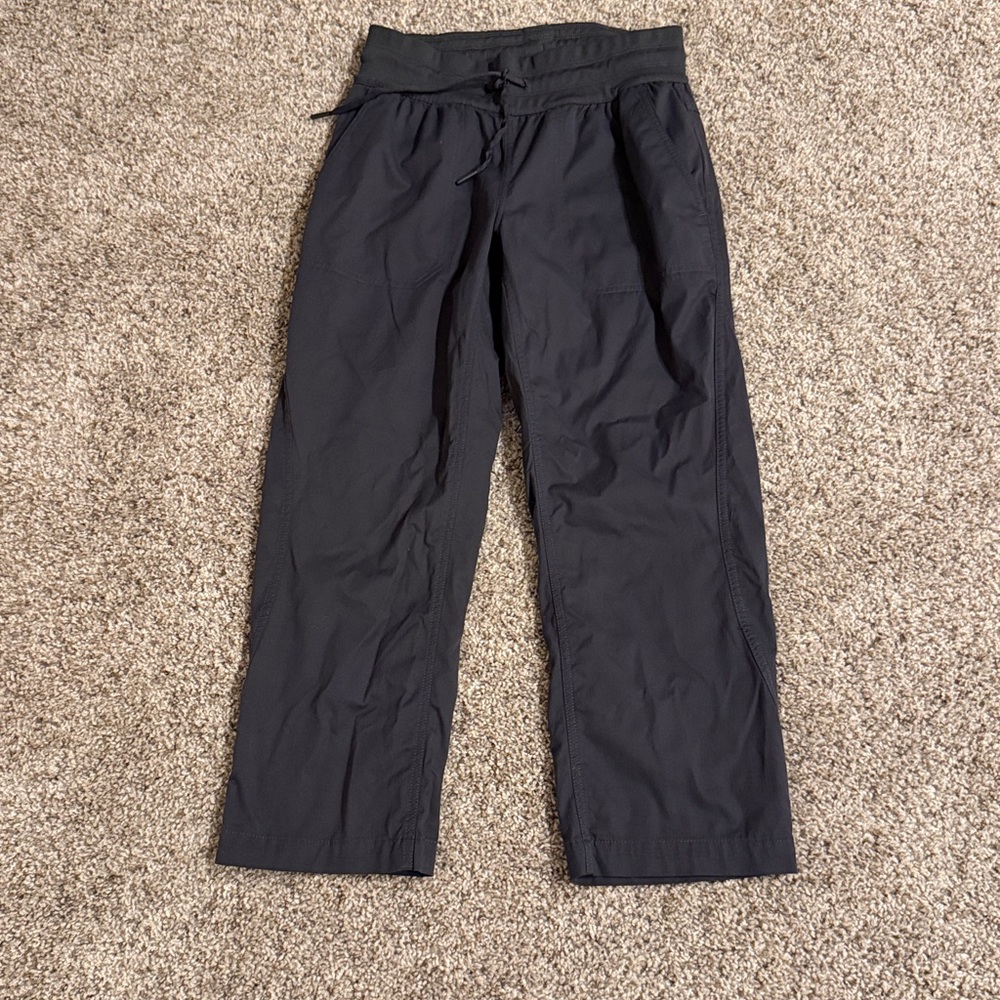The North Face Women's Performance crop trek pants